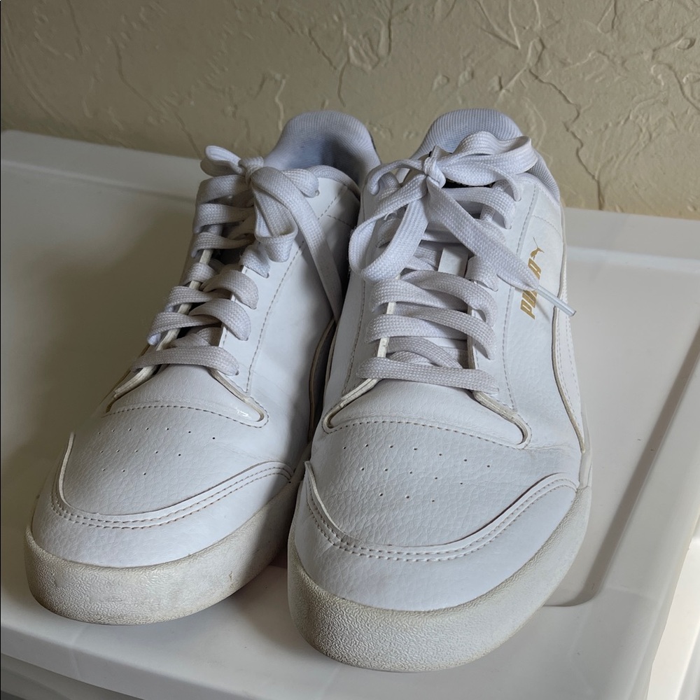 Puma Men's White and Gold Sneakers
